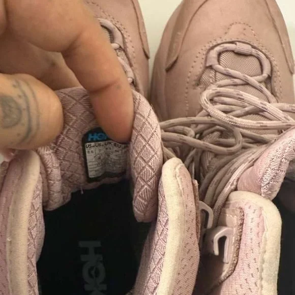 Hoka kaha 2 Women's Blush Pink Athletic Shoes - Picture 4 of 9